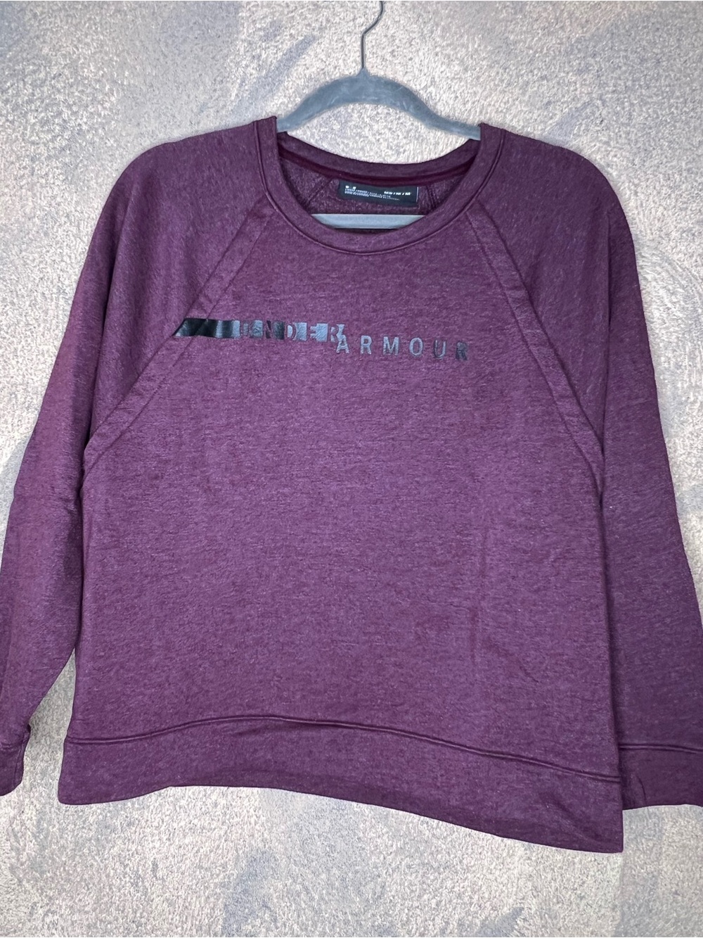 Under Armour Women’s Plum Crewneck Pullover Sweatshirt